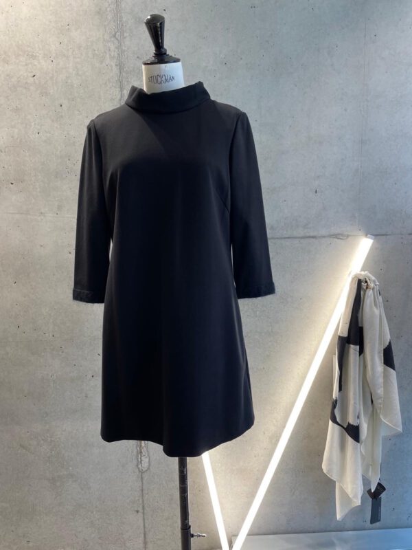 Groß (292ce9a9-7db4-4dc7-be25-22ecd582c5ad)