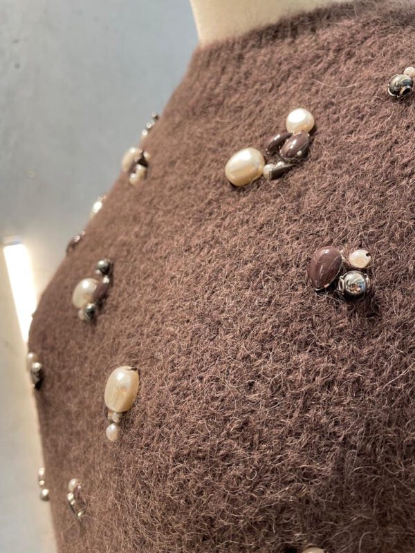 Groß (b024f863-2ba5-42d9-8c7d-49a01b55f26a)