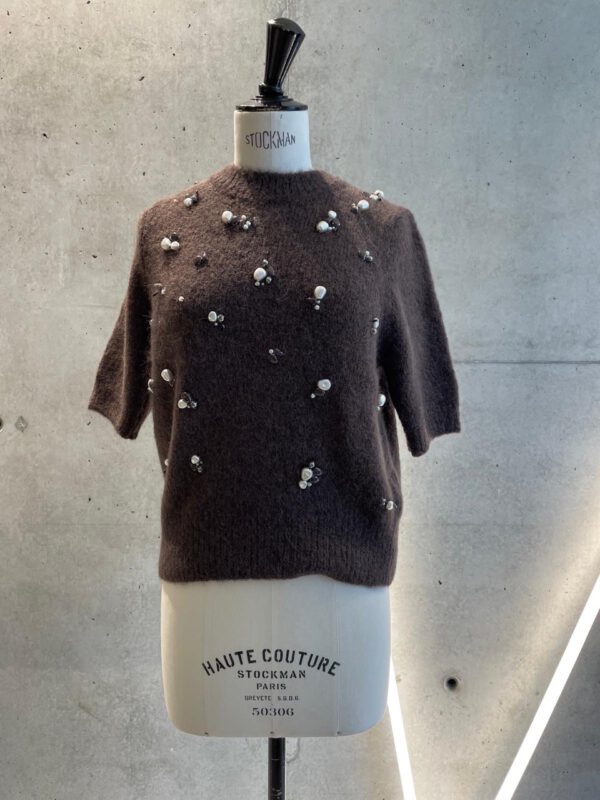 Groß (b60704b0-cc02-423c-93fb-45c912cfeaf3)