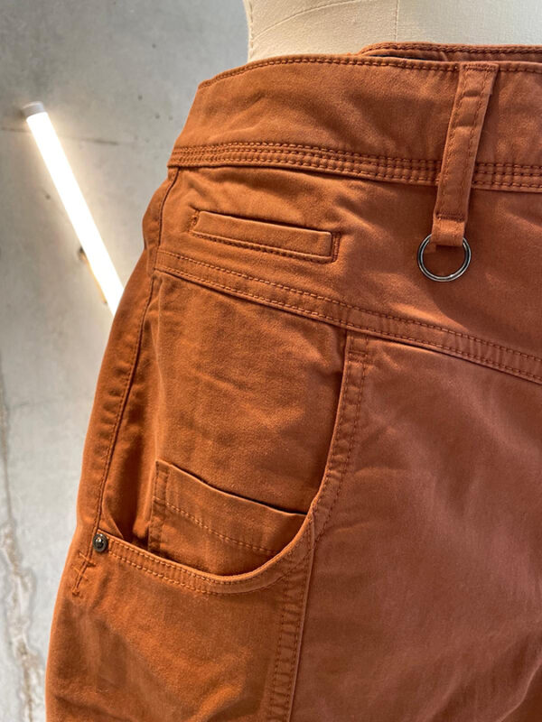 5a09b8b7-c8b2-4a0b-9963-2f51aaf59bec