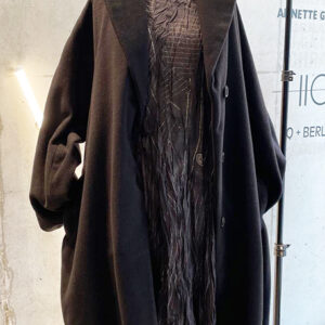 RUNDHOLZ Mantel BLACK