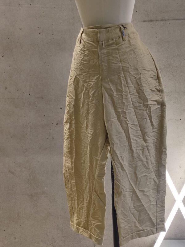 2408ba58-f54a-44eb-86da-9a6419399015