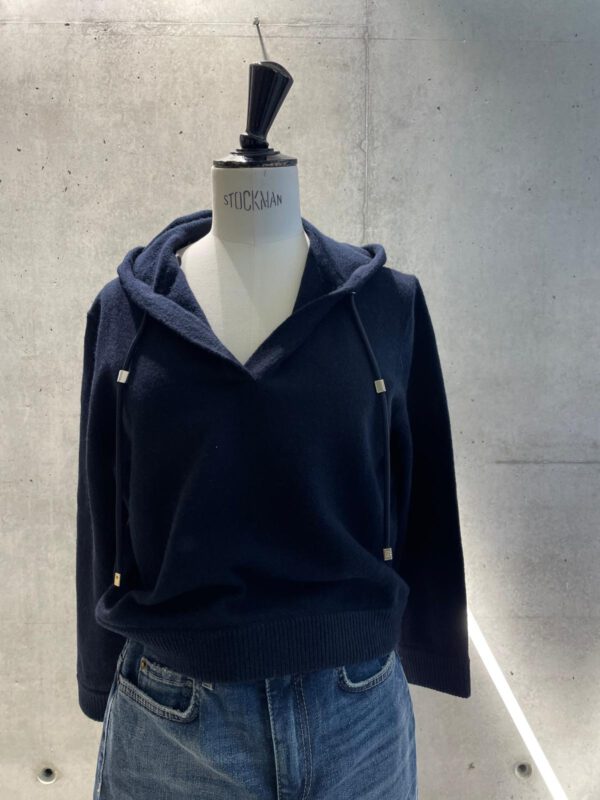 Modern Statement Pullover